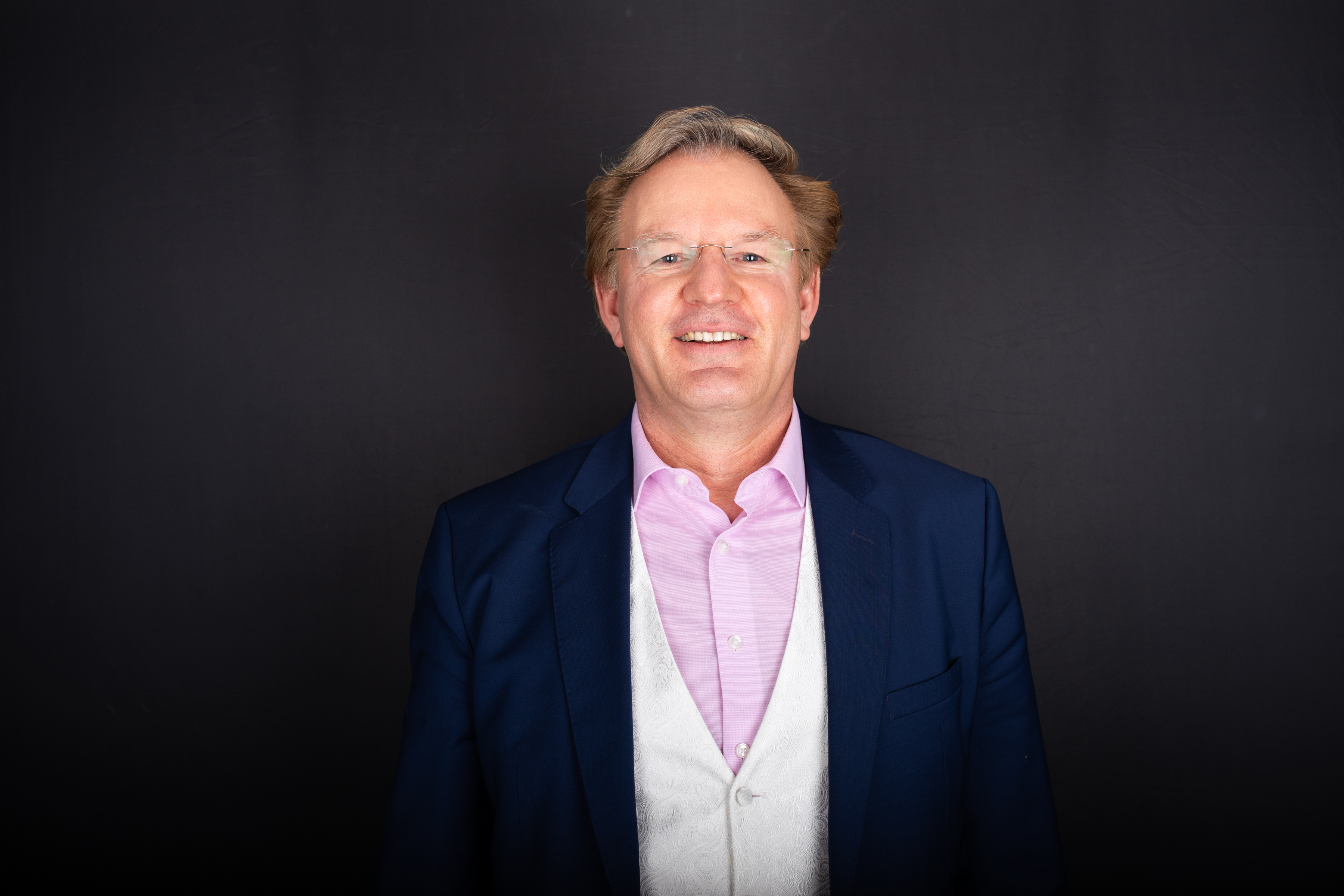 Experte:in Dirk Michael Lambert